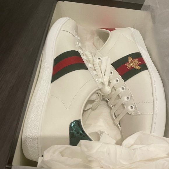 [Sold] Gucci - Women's Ace sneaker with bee - size 37.5/7.5 - Picture 8 of 8